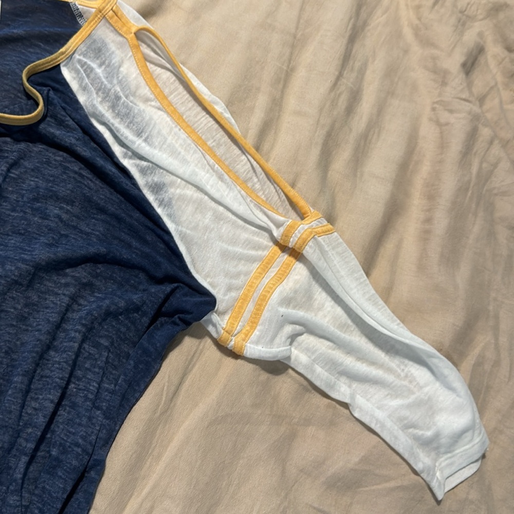 Cold Shoulder Tee - Picture 5 of 5